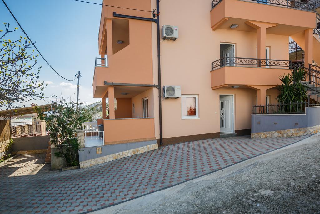 טרוגיר Apartments Viljac מראה חיצוני תמונה