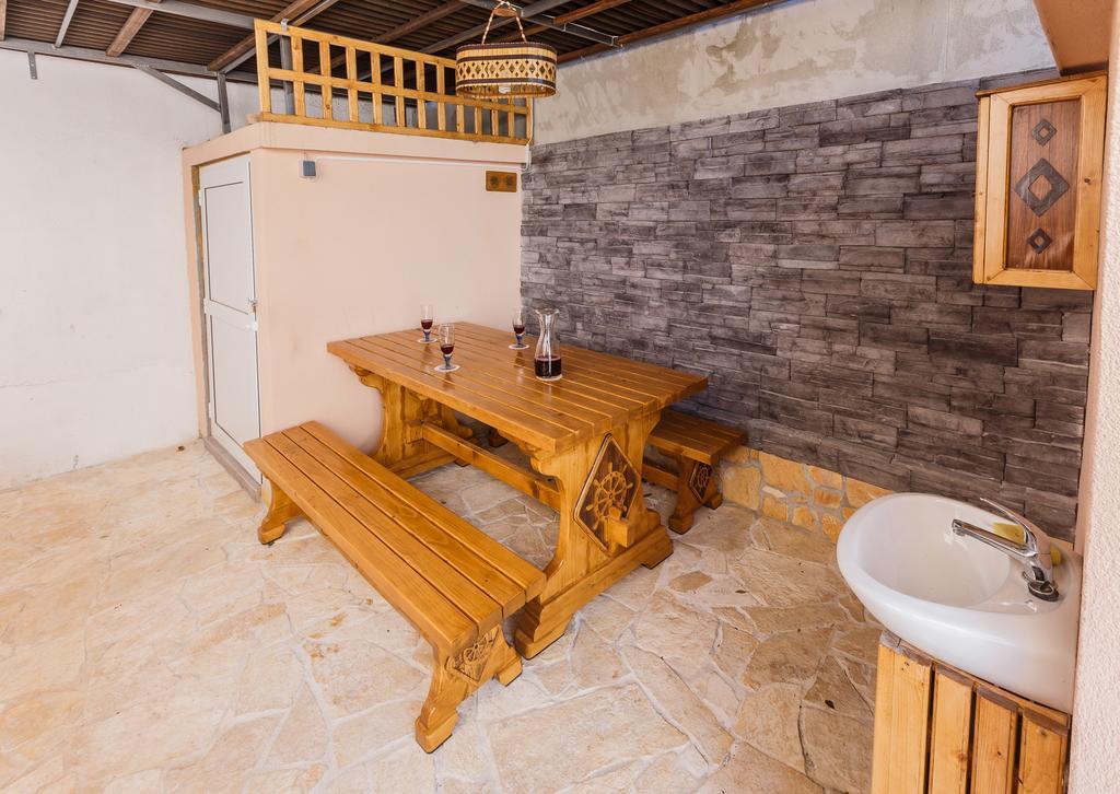 טרוגיר Apartments Viljac מראה חיצוני תמונה